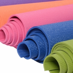 tapis de yoga en pvc
