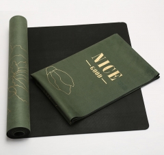 tapis de yoga en daim
